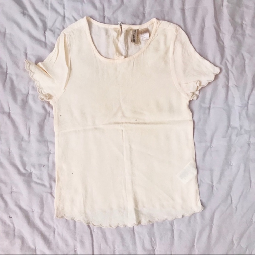 H&M Cream Scalloped Top |